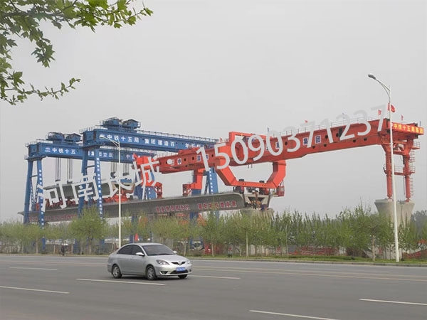 昆明900噸架橋機(jī) 昆明900噸架橋機(jī)