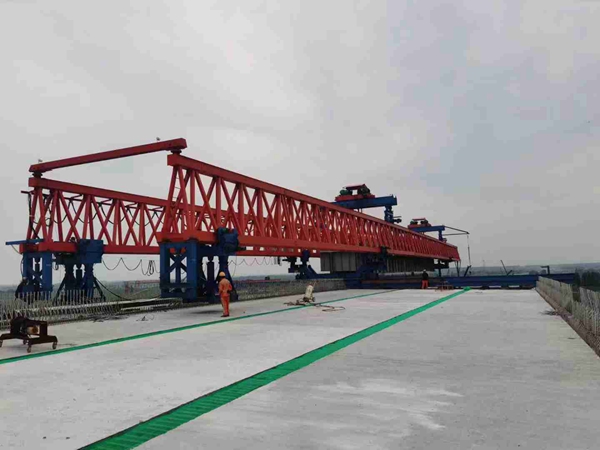 山東煙臺360噸架橋機