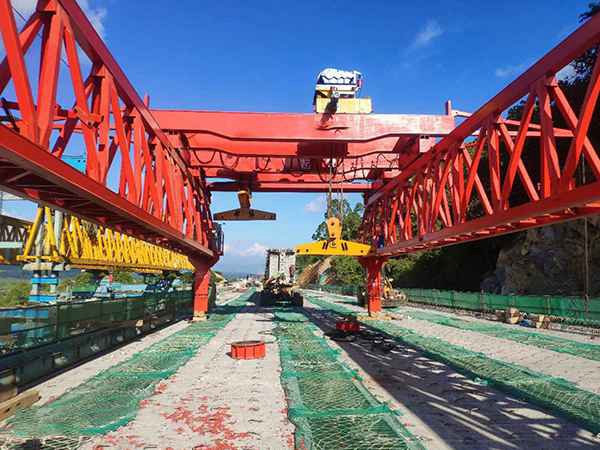 JQJ40-180T架橋機(jī)