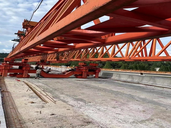 四川攀枝花200噸架橋機租賃廠家路橋施工小能手